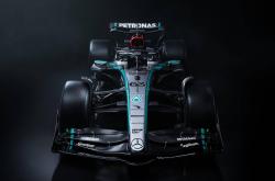 开云体育官网-包含梅赛德斯碾压雷诺车队，佩雷兹带队取胜的词条