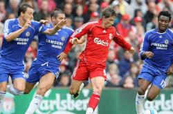 开云体育入口-浓眉关键战不手软，雄鹿鏖战快船，双雄对决背后的意志与谋略