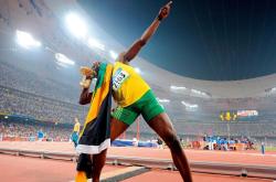 开云下载-逆境铸就王者，恩比德压力下爆发，猛龙关键战突围马刺