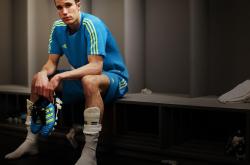 开云体育app-加勒比风暴难敌药厂铁蹄，卡塞米罗中场魔术导演勒沃库森对牙买加的战术击溃