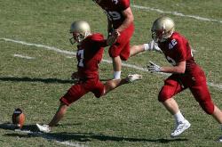 开云平台-鏖战年终巅峰，兹维列夫刷新纪录书写ATP总决赛新篇