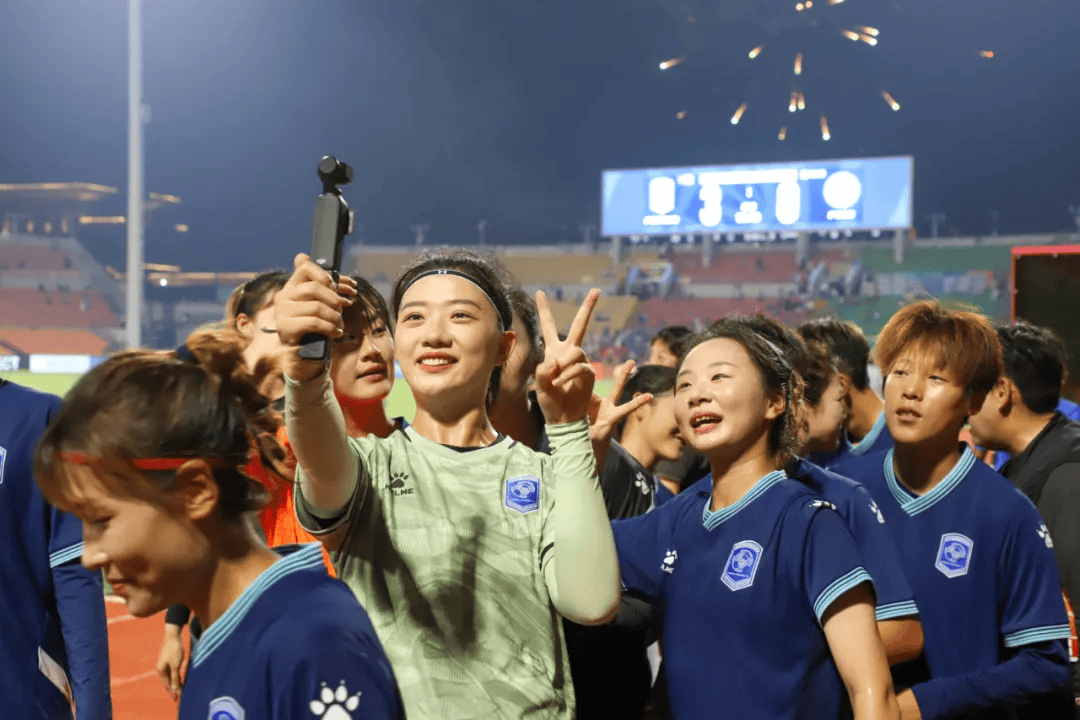 中国女足健儿备战大赛,为荣誉而战 中国女足健儿备战大赛,为荣誉而战