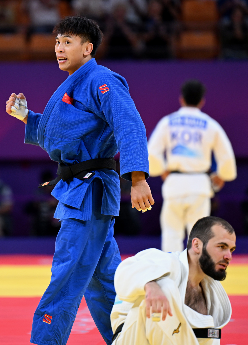 柔道项目选手力挫对手,勇夺冠军的简单介绍 柔道项目选手力挫对手,勇夺冠军的简单介绍