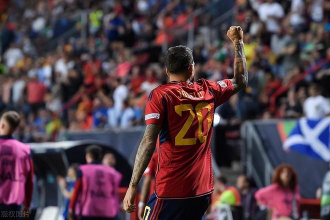 罗马队取得连胜,球迷热议欧冠入场券的简单介绍 罗马队取得连胜,球迷热议欧冠入场券的简单介绍