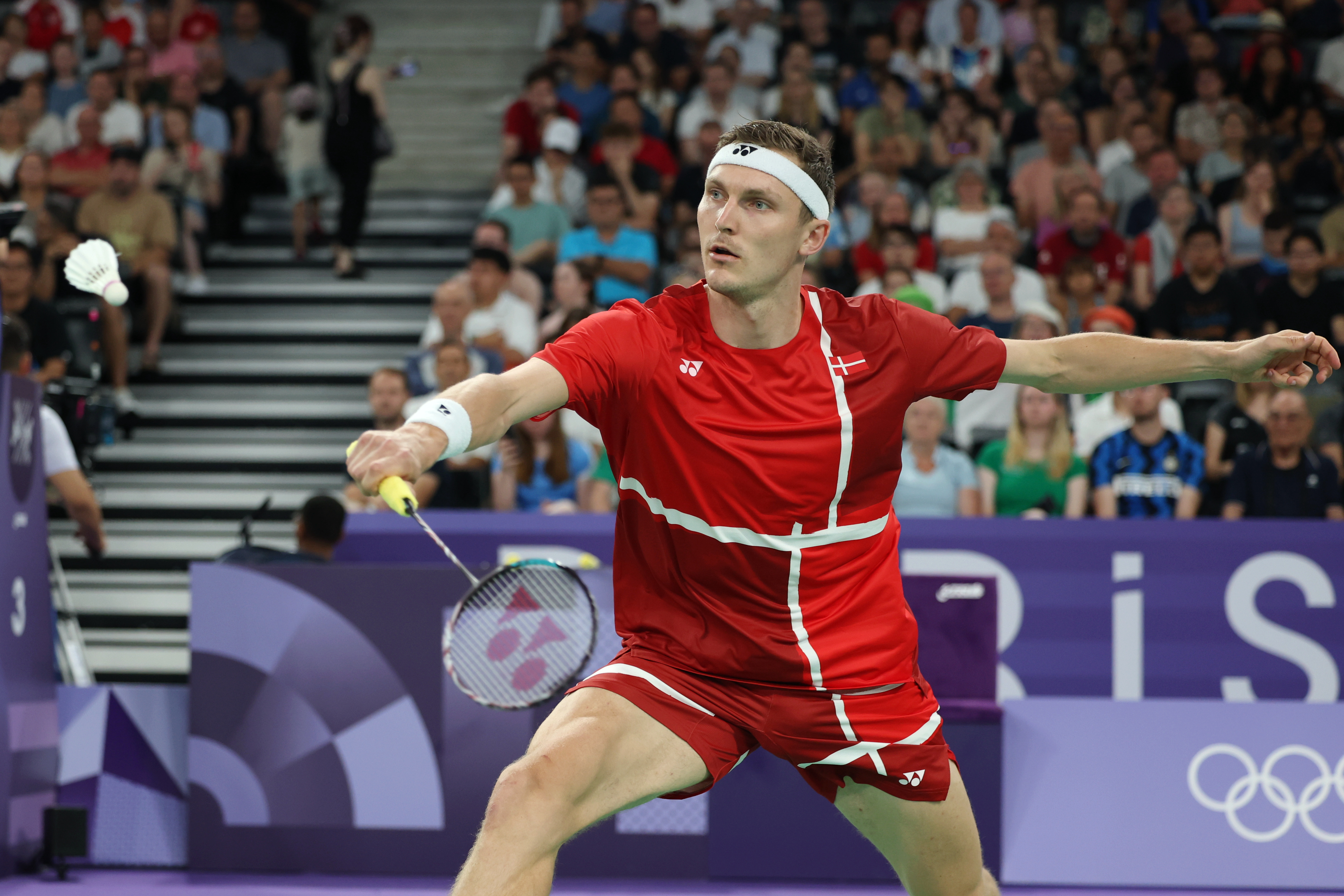 包含中国羽毛球队轻取法国羽毛球队，安赛龙爆发神勇的词条