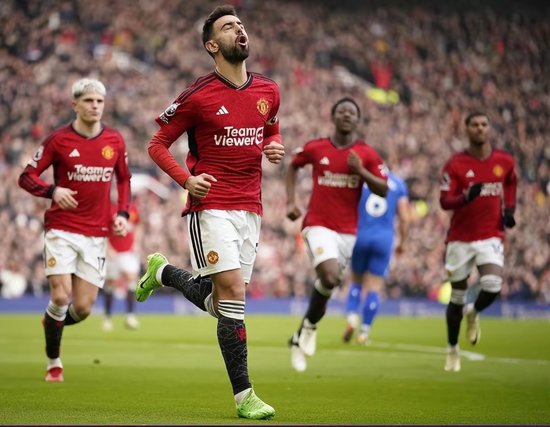 包含拜仁慕尼黑赛季首战告捷，豪取三分开门红的词条