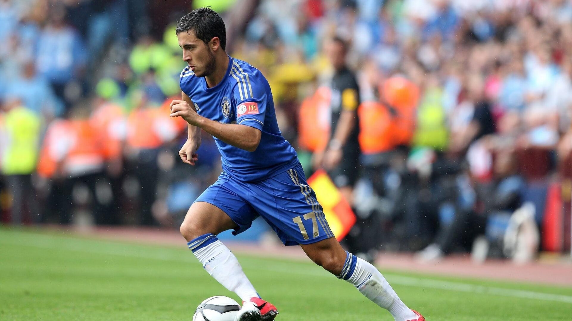 大场面先生!加克波闪耀之夜,尼斯全面压制巴萨的战术启示