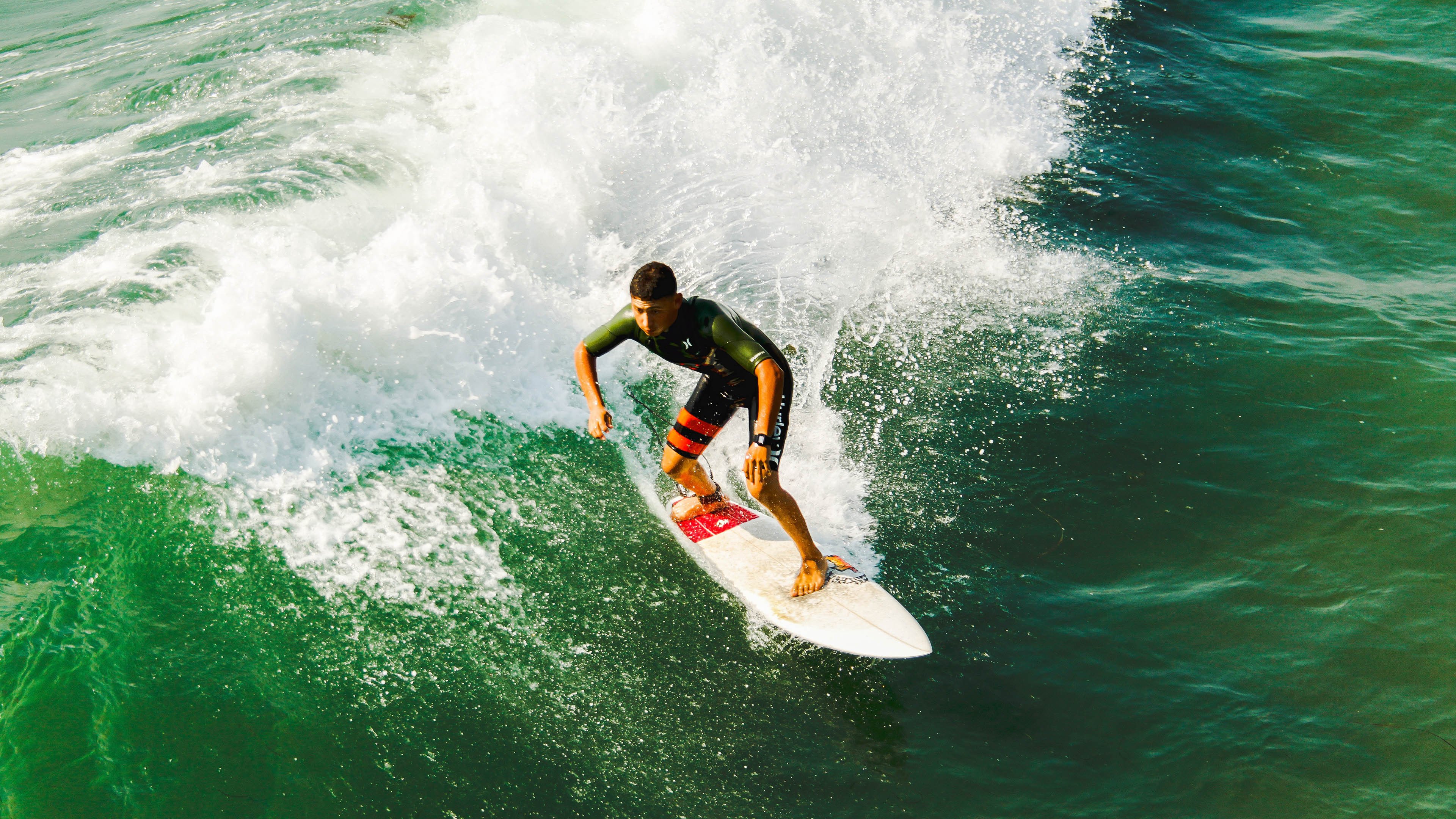 舞台越大,他越亮,格纳布里在苏格兰对阵奥地利的史诗之夜