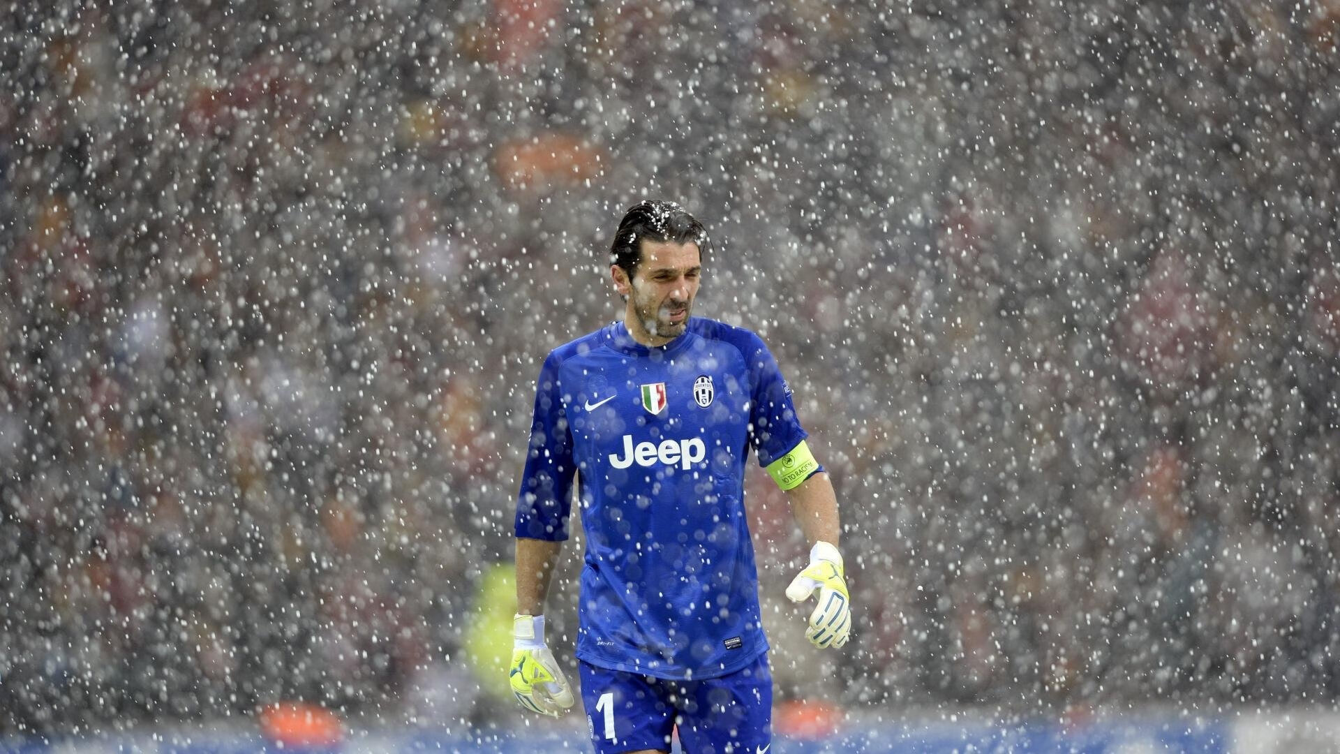 橙色风暴再起,弗拉霍维奇一剑封喉,荷兰斩落罗马书写新传奇